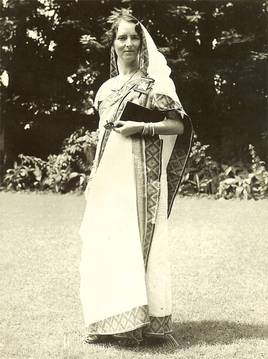 Probably early 1940s<br>
Probably in Calcutta